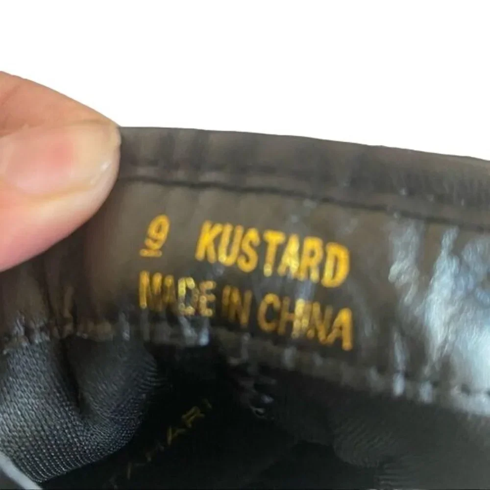 Tahari Kustard Black Snakeskin Ankle Booties‎ Sz 9 (Girls)